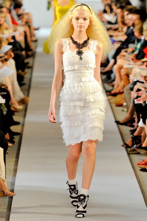 [oscar-de-la-renta-spring2012-8%255B4%255D.jpg]