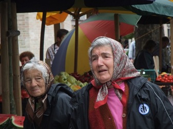 señoras en el mercado de Szeged (Hungría)