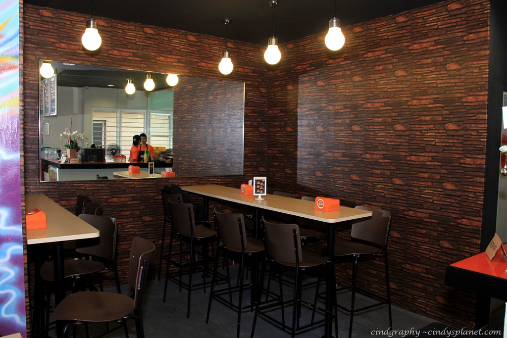 [Burger-Junkyard-103.jpg.webp]