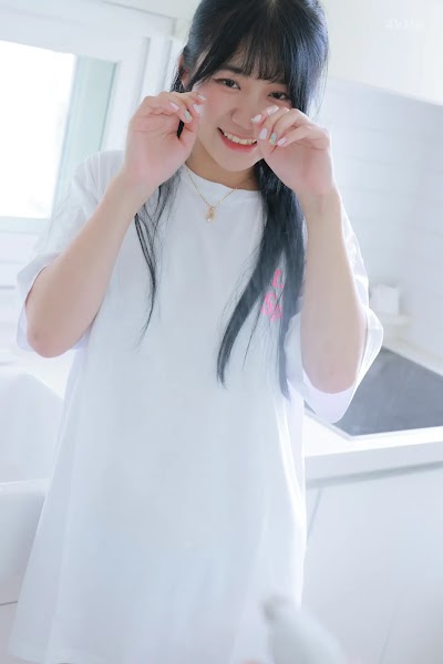 [SWEETBOX] Yui (유이) SWTB Vol.18 CREAM Part1