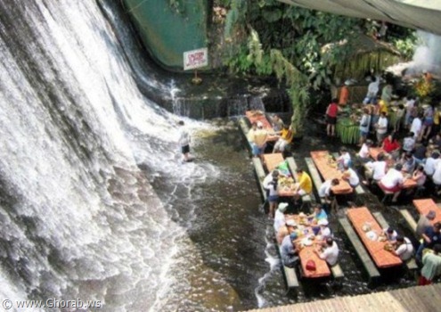 Waterfalls-Restaurant-in-Villa-Escudero-005