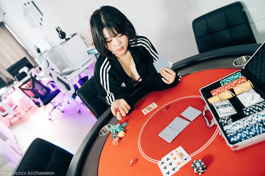 [Loozy] Zia (지아) PC Room With SP (Part A)