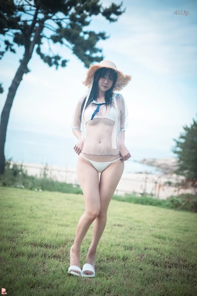 [PINK] Lee Ahrin Bikini Day