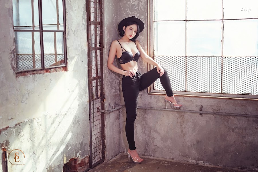 SAINT Photolife – Yuna Yuna’s Wild