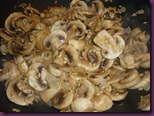 Risotto integrale ai funghi con cialde di parmigiano (2)