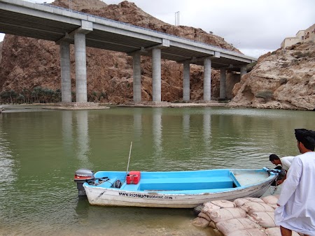 Imbarcare pentru Wadi Shab