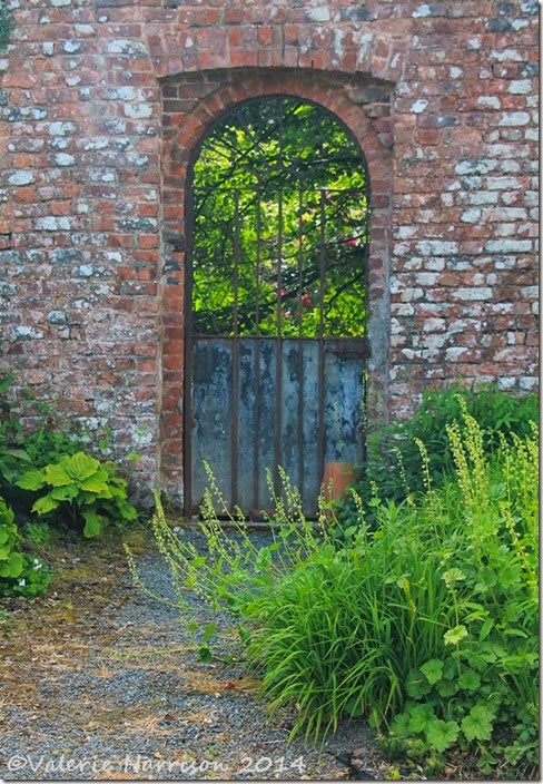 29-garden-gate