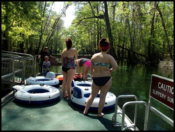Checking out Ichetucknee Springs SP 222