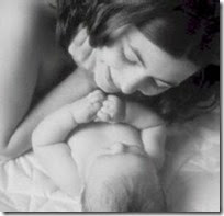 fotos de madres con sus bebes (3)