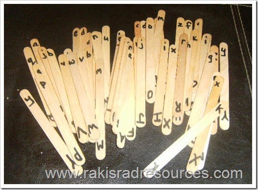 Craft stick literacy center - write letters on craft stick and then let kids use them to spell words, learn alphabetical order, and more.  Ideas from Raki's Rad Resources