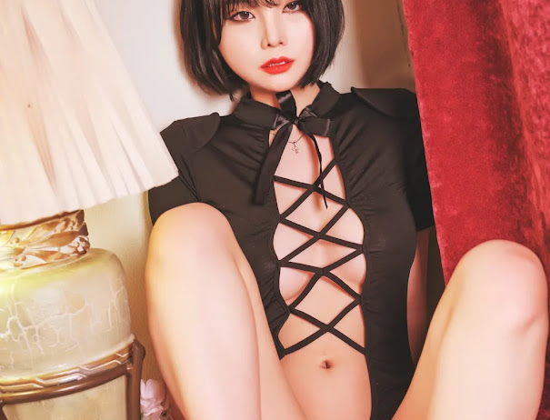 SAINT Photolife – Yuna (유나) Midnight