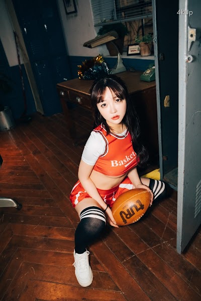 [Loozy] Son Ye-Eun (손예은) CHEER UP