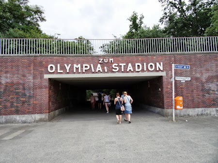 Spre stadionul olimpic din Berlin