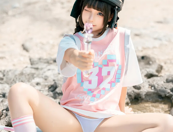 Coser@蠢沫沫 (chunmomo) Electric Car