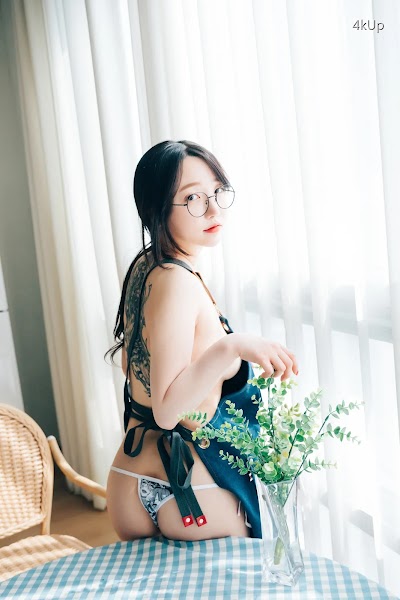 [Loozy] Son Ye-Eun (손예은) Nudy Painter + S.ver
