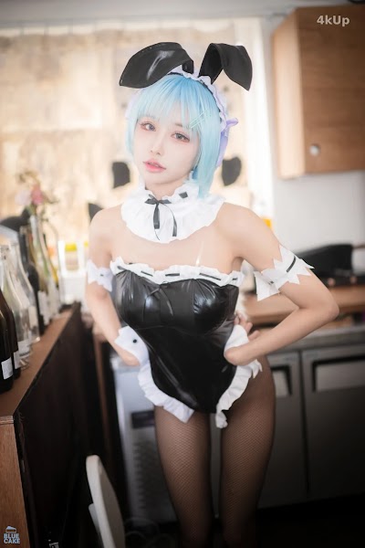 [BLUECAKE] YeonYu (연유) Vol.02 MY MASTER Maid (RED.Ver)
