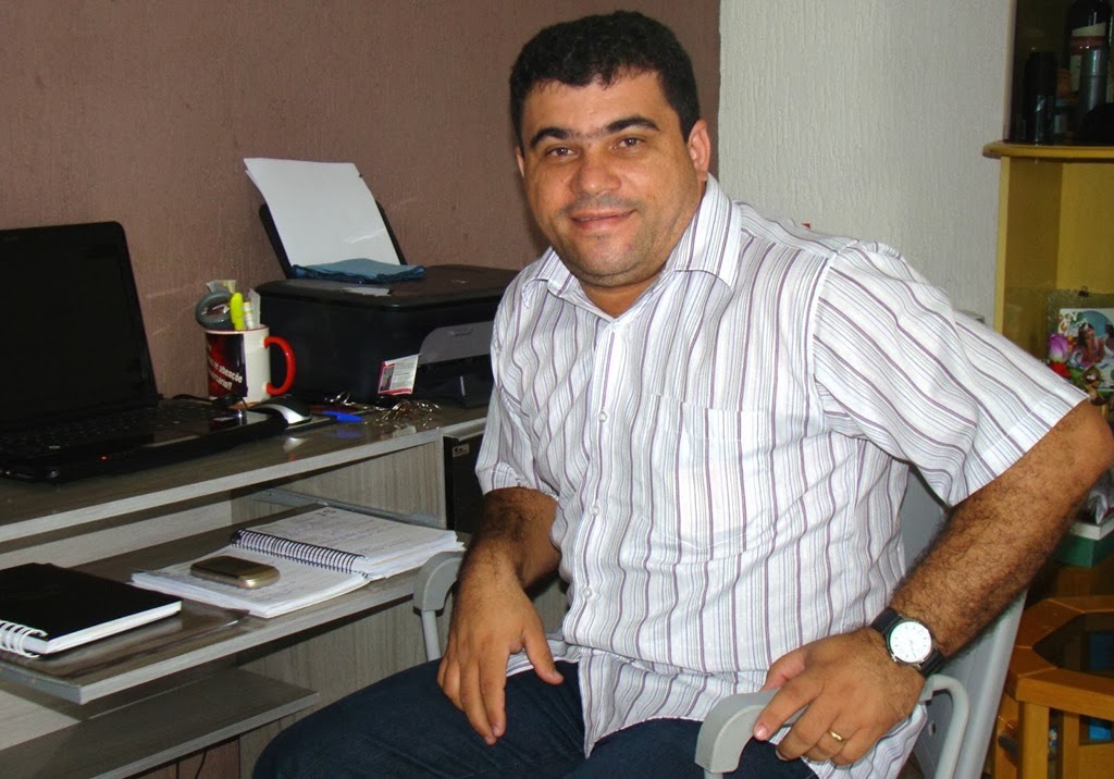 [SANDRO%2520G%25C3%2593IS%2520AMPLIA%2520ESPA%25C3%2587O%2520INTERNO%2520DA%2520C%25C3%2582MARA%255B4%255D.jpg]