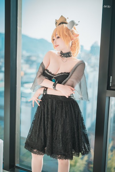 DJAWA Photo – Bambi (밤비) – Halloween with Bowsette (Super Mario Bros.)