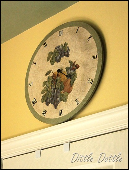 Wall-paper-cut-out-kitchen-clock
