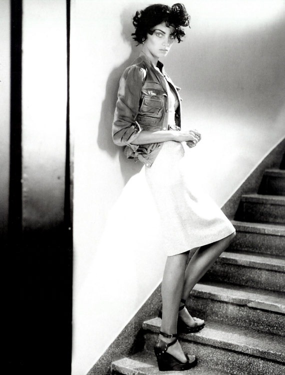 [vogue-paris-march2004-3%255B3%255D.jpg]