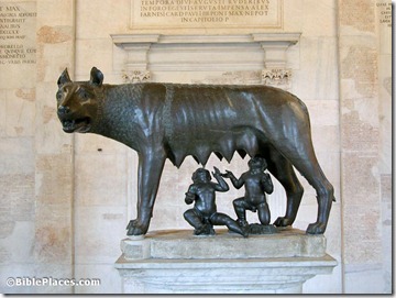 Capitoline she-wolf suckling Remus and Romulus, tb112102016