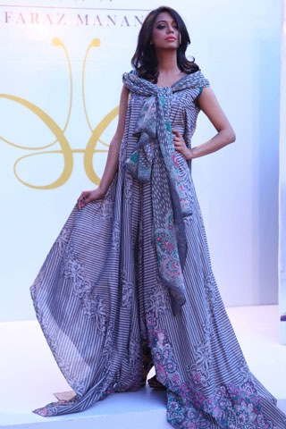 [Crescent-Summer-Lawn-By-Faraz-Manaan-In-Karachi-Fashion-Show-2012-6%255B7%255D.jpg]