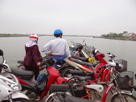 04. Motociclete pe ferry.JPG