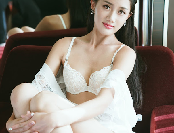 HuaYang 2017-10-09 Vol.009 晴儿Anne