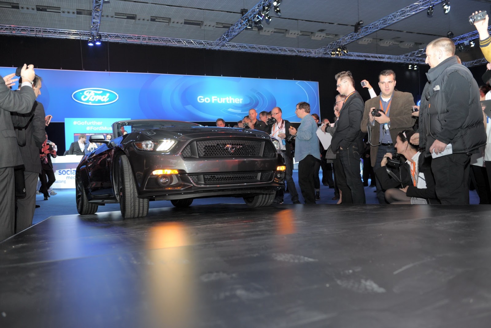 [2015-Ford-Mustang-Live-98%255B2%255D.jpg]