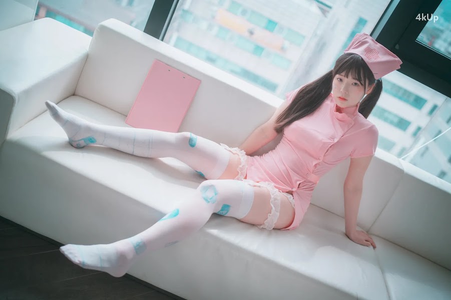 DJAWA Photo – Pia (피아) “Nursing Overtime”