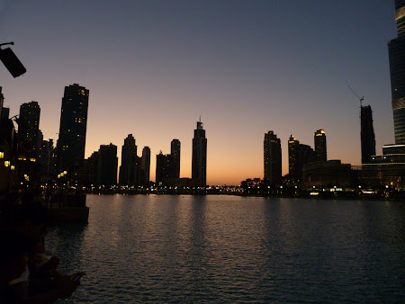 Obiective turistice Dubai: apus de soare la Dubai Mall