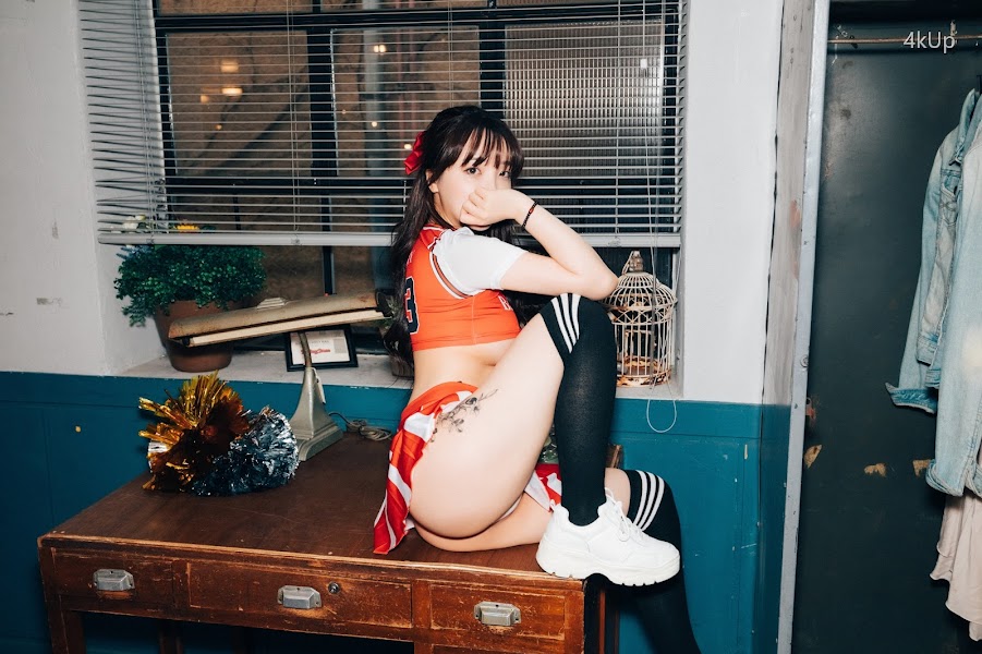 [Loozy] Son Ye-Eun (손예은) CHEER UP