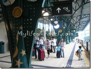 MTR Disneyland Station 20