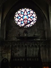 2014.08.03-042 rosace dans l'église Notre-Dame du Sablon