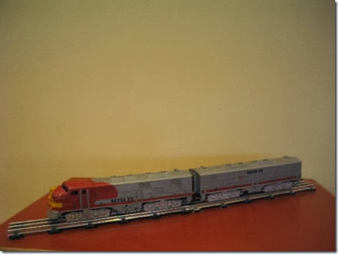 Marx #1095 3/16-inch Santa Fe E7 Diesel Locomotives