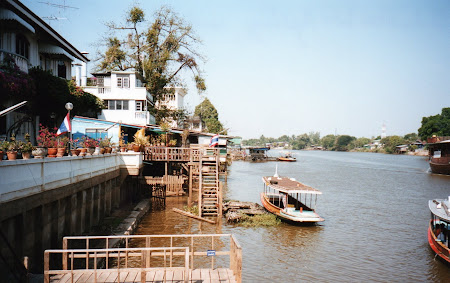 Transport Thailanda: canal Ayutthaya peste Chao Praya