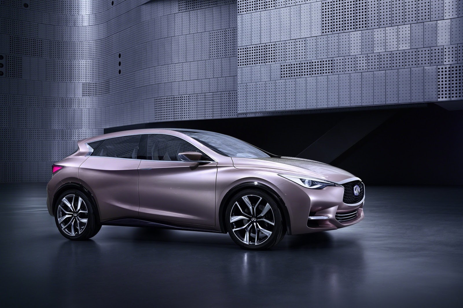 [Infiniti-Q30-Concept-39%255B2%255D.jpg]