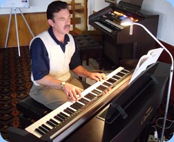 Peter Littlejohn enjoying the Clavinova (as were we with his playing)
