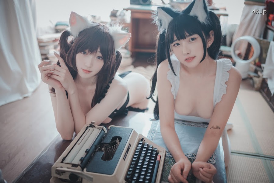 DJAWA Photo – Bambi (밤비) & Sonson (손손) Maid Mansion W