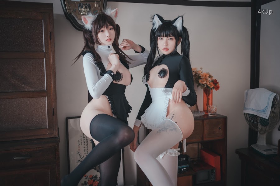 DJAWA Photo – Bambi (밤비) & Sonson (손손) Maid Mansion W