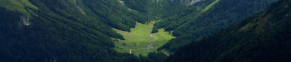 Prats de l'Artiga de Lin des del cap de PoilanérVielha e Mijaran, la Val d'Aran, Lleida