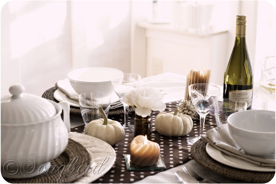 [Fall-Polkadot-Table-Setting-55.jpg]