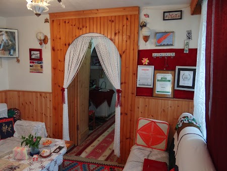 01. Kotoni B&B Gjirokaster.JPG