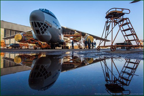 Фотографии тяжелого военно-транспортного самолета Ил-76МД-90А.