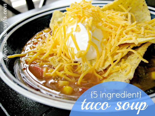 5 ingredient taco soup {recipe}