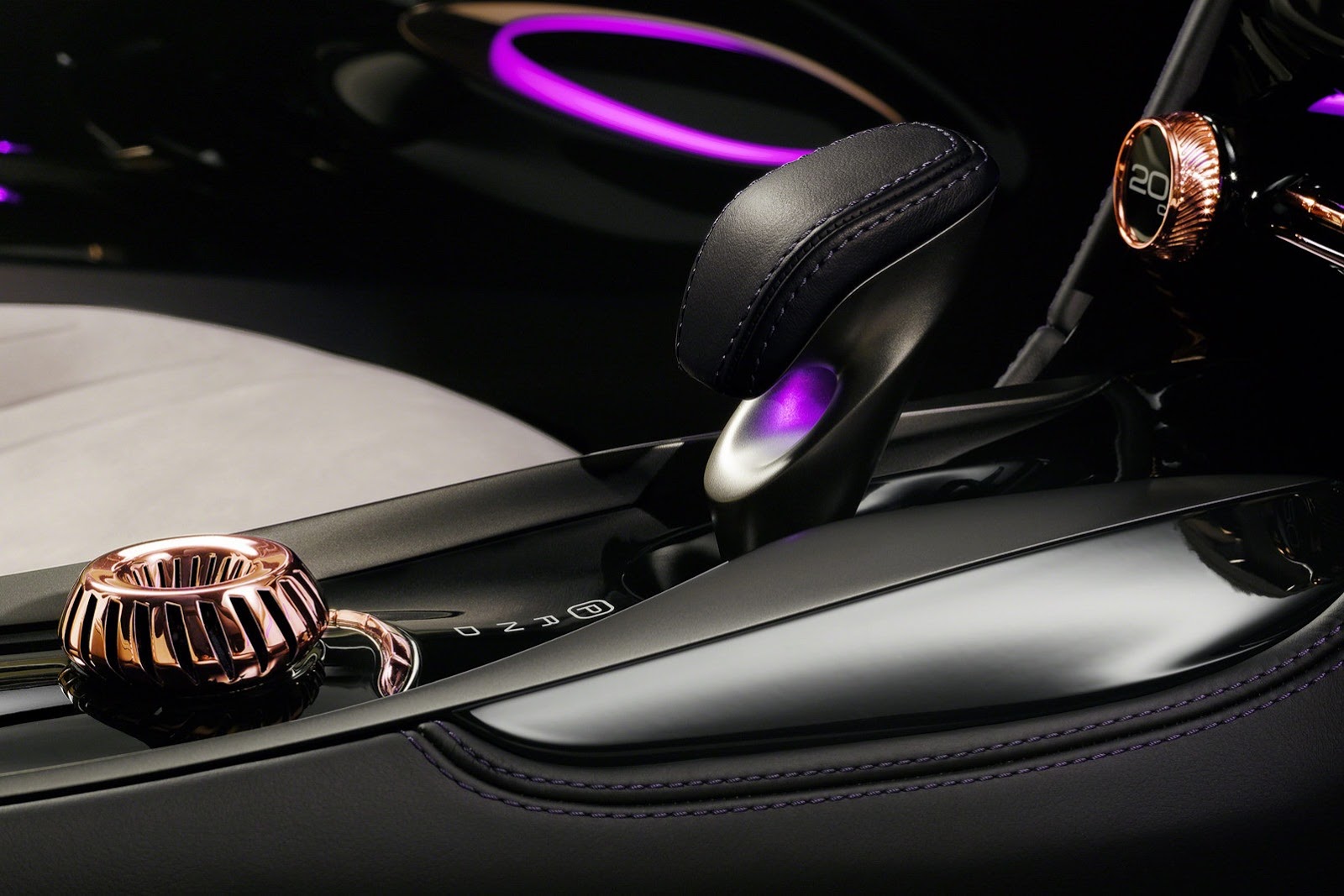 [Infiniti-Q30-Concept-37%255B2%255D.jpg]