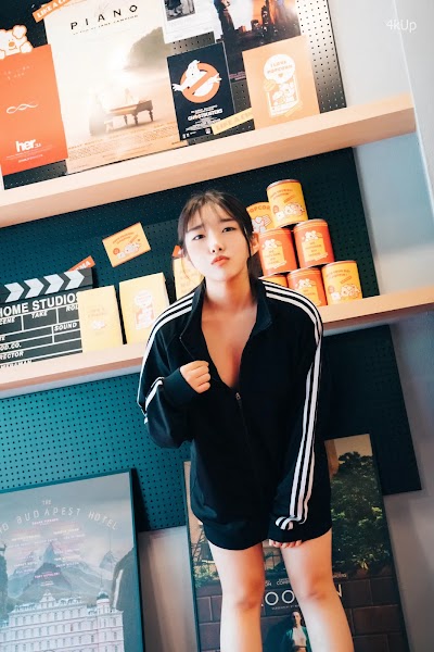 [Loozy] Sonson (손손) Cinema Girl (+S.Ver)