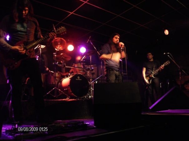 [6410_117751209885_7776384885_2127869_7487525_n%2520%25281%2529%255B2%255D.jpg]