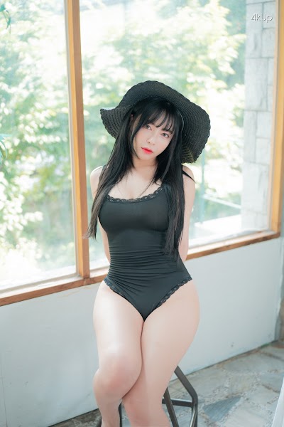 CreamSoda MoMo – MoMo Vol.01