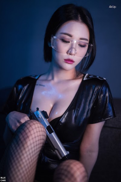 [BLUECAKE] Bomi (보미) – Siren